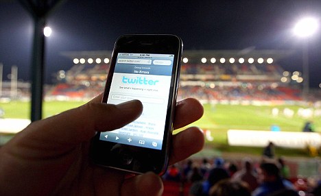 NEWCASTLE, AUSTRALIA - JULY 11:  In this photo illustration the Twitter website is displayed on a mobile phone at a NRL match on July 11, 2009 in Newcastle, Australia. The micro-blogging phenomenon sees users post text 'tweets' of upto 140 characters in response to the question 'What are you doing?'. (Photo by Cameron Spencer/Getty Images)