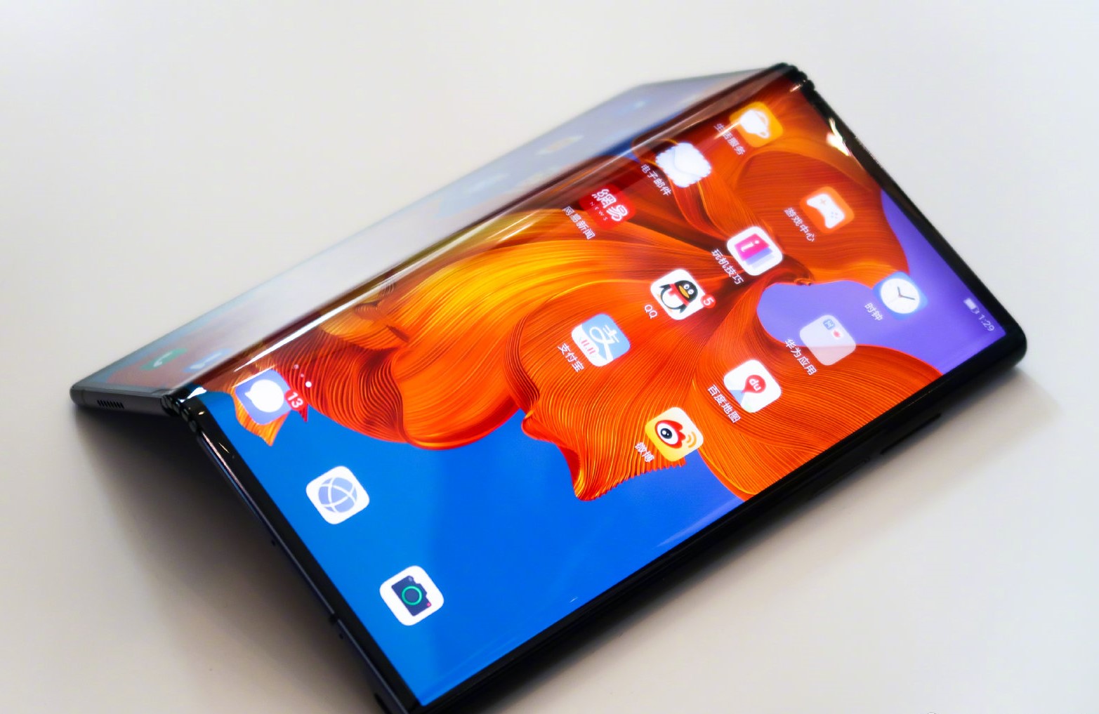 Teken Idool Willen Huawei Mate X поступит в продажу 15 ноября | Mobile-review.com — Новости