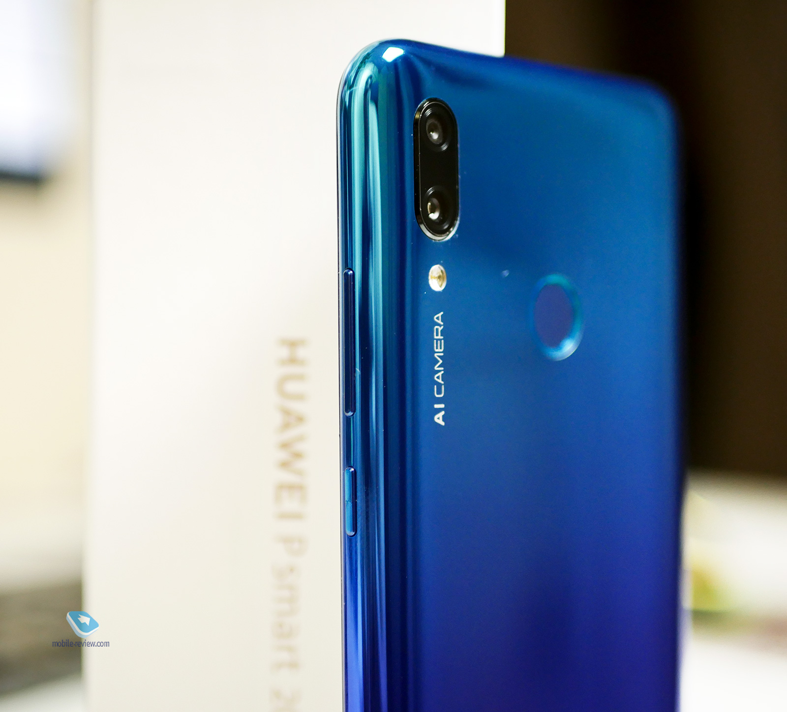 Первый взгляд на Huawei P Smart (2019)