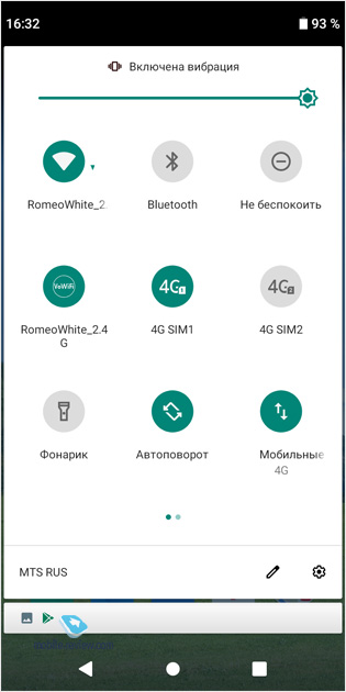 Обзор смартфона Philips S561