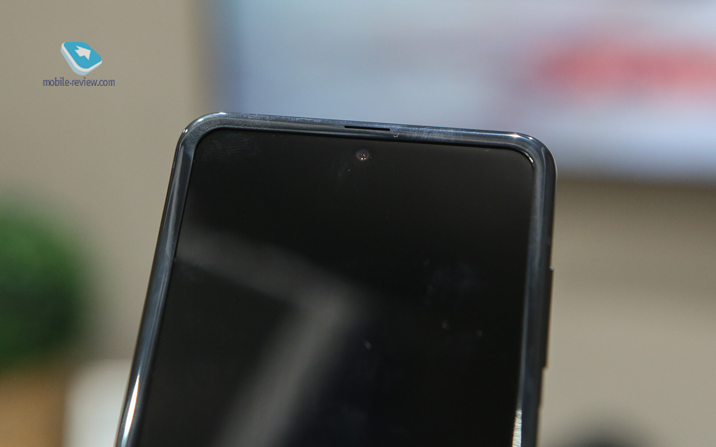 Первый взгляд на Samsung Galaxy Z Flip – второй смартфон с гибким экраном