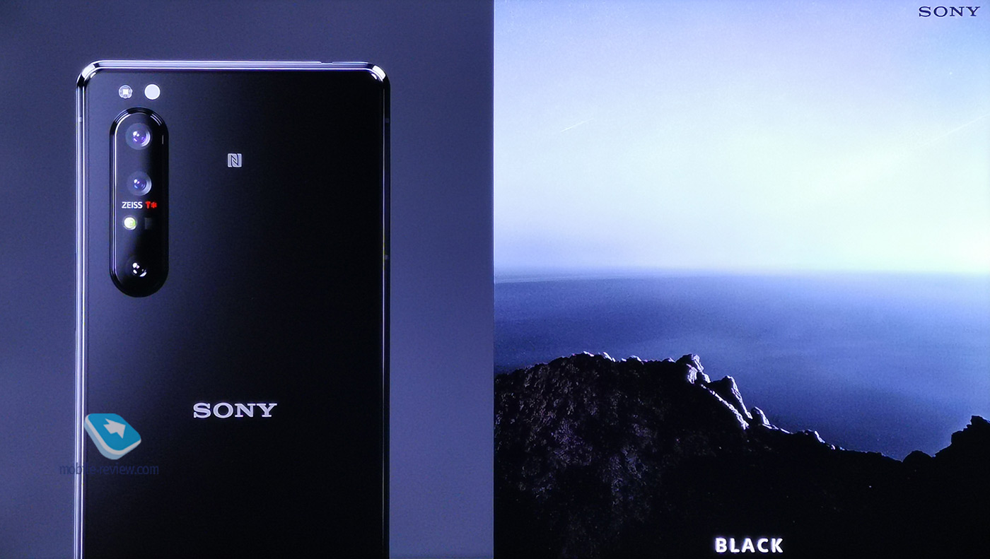 Первый взгляд на Sony Xperia 1II и Xperia Xperia 1II Pro