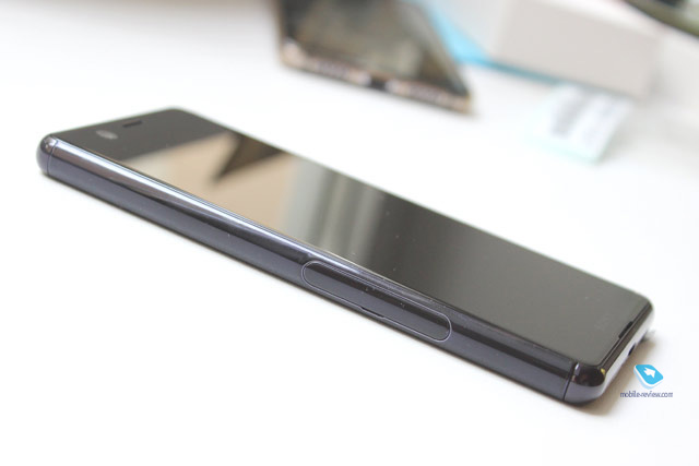 Sony XPERIA ACE SO-02L Review