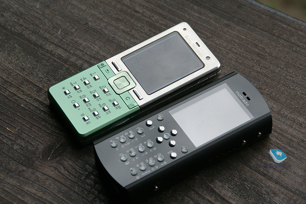 Фото телефона эриксон. Sony Ericsson t650i. Sony Ericsson t650i i. Сони Эриксон т700. Sony Ericsson t100i.