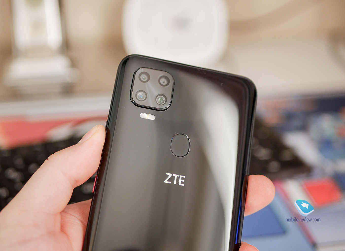 Обзор смартфона ZTE Blade V2020